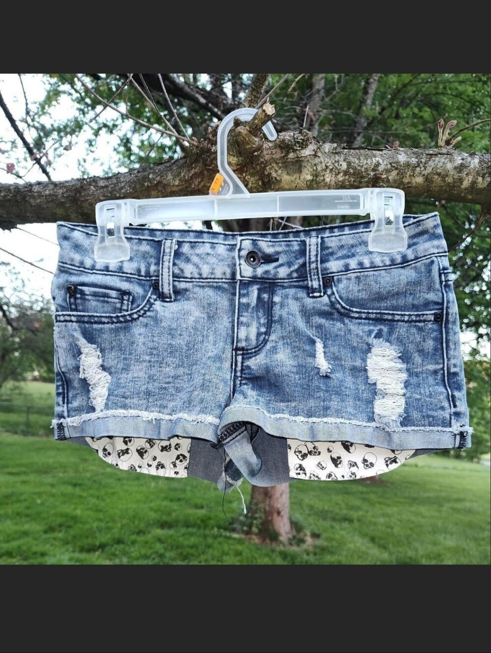 Lovesick Light Blue Washed Denim Shorts With Skull Pattern Pockets